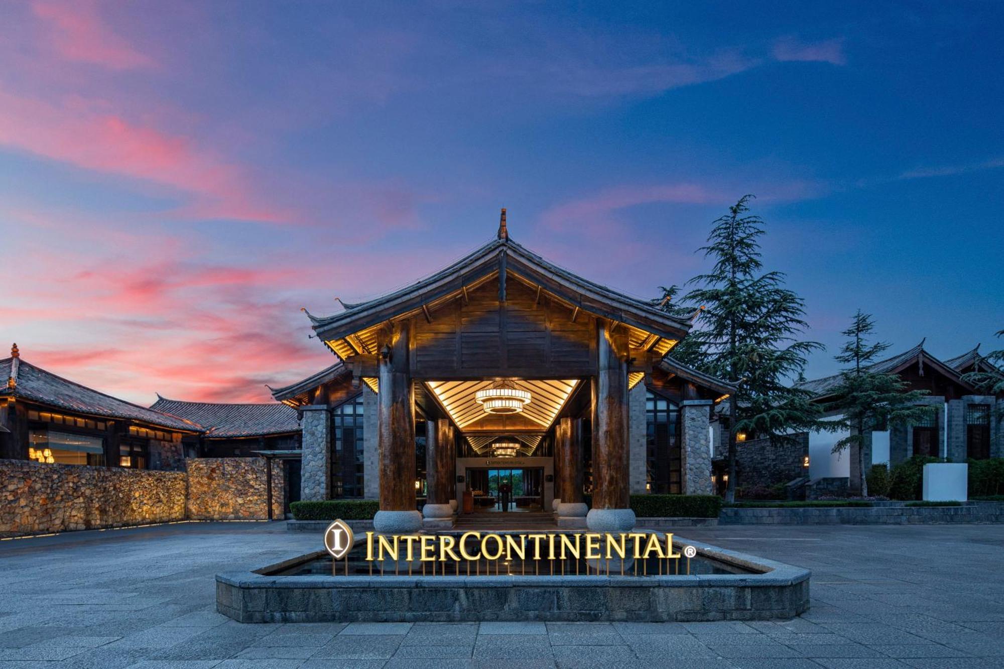 Intercontinental Lijiang Ancient Town Resort By Ihg Exteriör bild