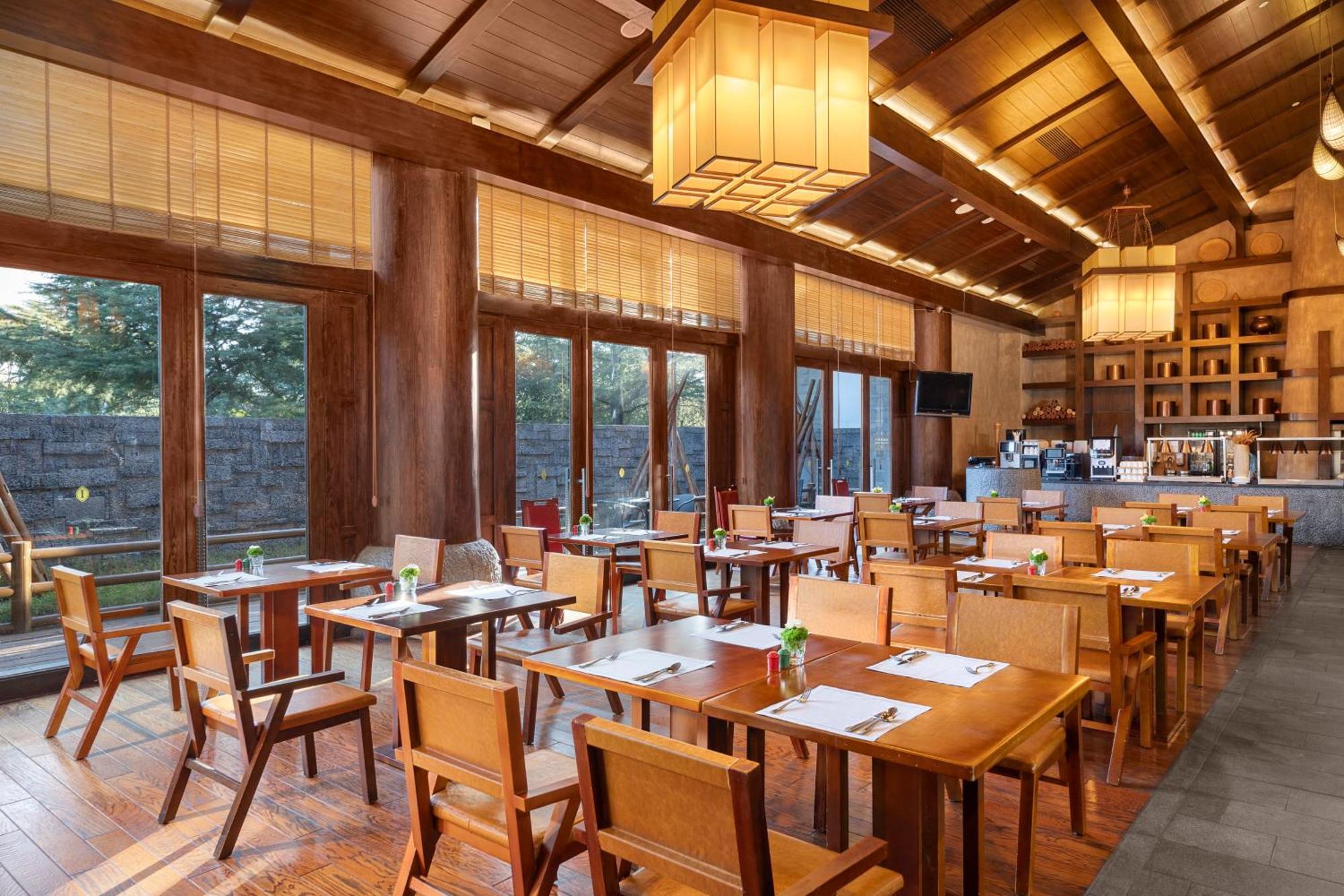 Intercontinental Lijiang Ancient Town Resort By Ihg Exteriör bild