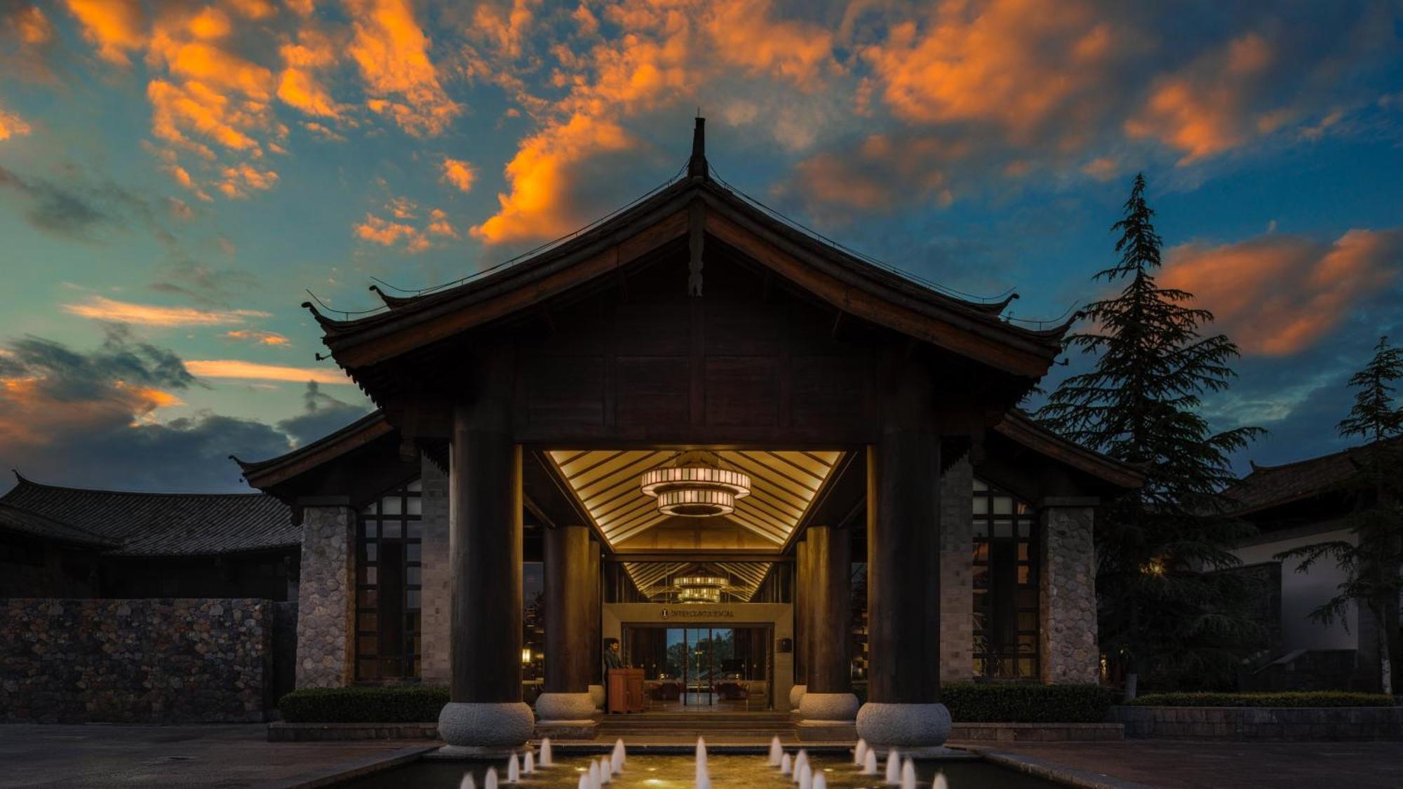 Intercontinental Lijiang Ancient Town Resort By Ihg Exteriör bild